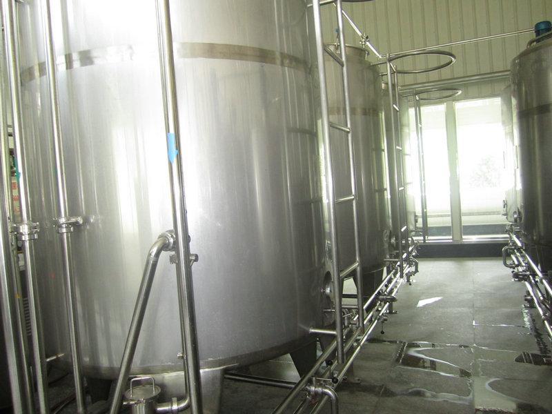 不銹鋼配料罐、供應(yīng)不銹鋼配料罐